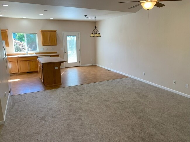 Building Photo - **Sunny Sequim**APPLICATION PENDING
