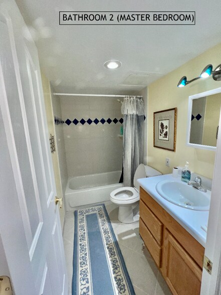 Building Photo - 7896 Goldenpoint Wy