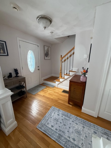 Building Photo - 12 B Chester Rd