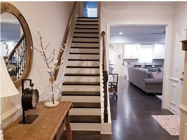 Primary Photo - 203 Hartland Pl