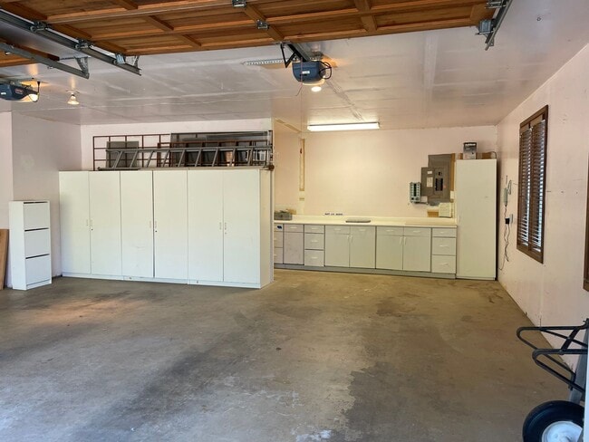 Building Photo - 13906 205th Ave NE