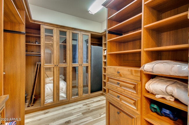 Building Photo - 6526 E Exeter Blvd