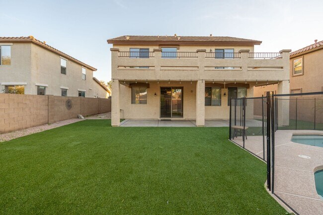 Building Photo - $3,500 For Lease Starting June 1, 2026 4 beds-2.5 Baths 2,421 Sq. Ft.  Amazing Gilbert 85298 Home...