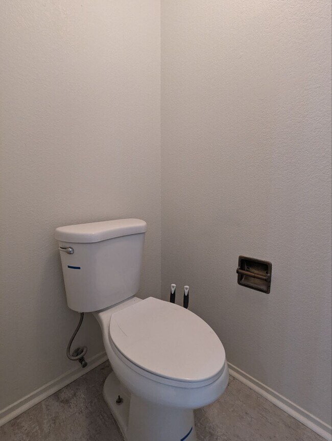 Building Photo - 38860 Cherry Glen Common