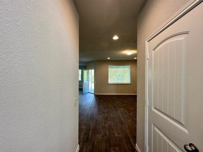 Building Photo - 14010 Luisium View