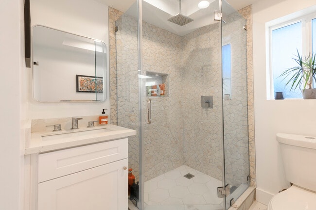 Building Photo - 4426 Campbell Dr