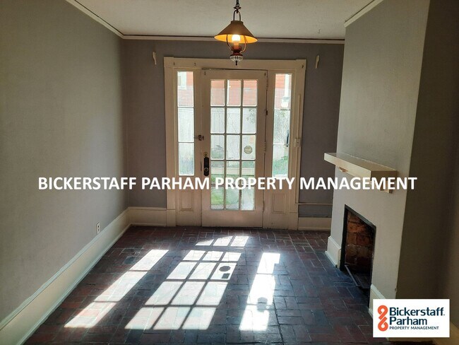 Building Photo - Seventeenth Avenue Multiunit