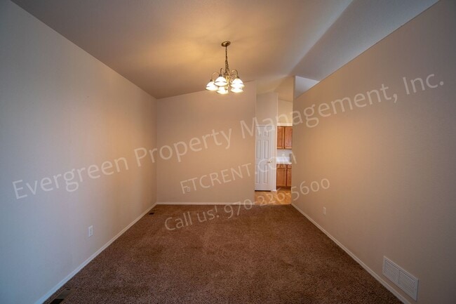 Building Photo - 413 Hawthorne Ave