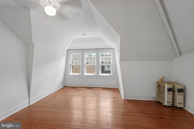 Building Photo - 5602 39th St NW