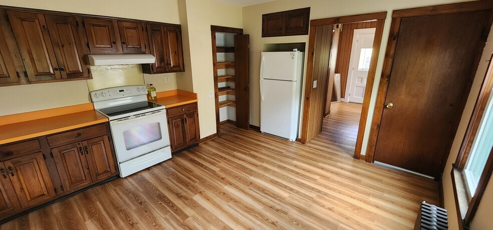Kitchen - 67 Maple St