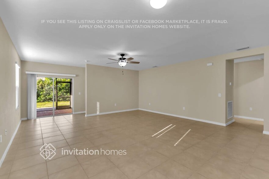 Building Photo - 3310 Acapulco Cir