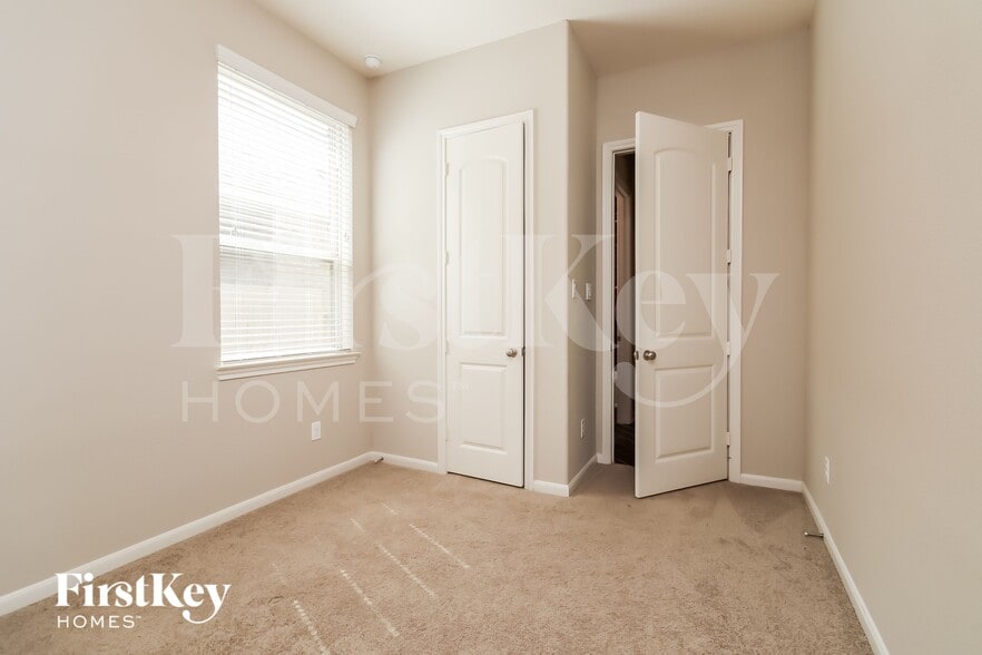 Building Photo - 2530 Duke Heights Ln