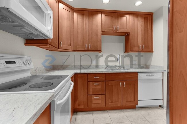 Building Photo - Unit C3