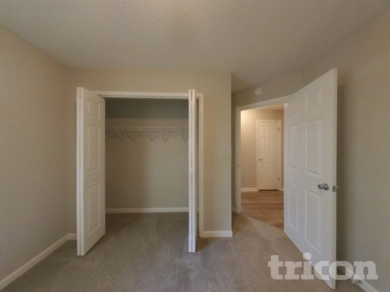 Building Photo - 2068 Manucy Ct