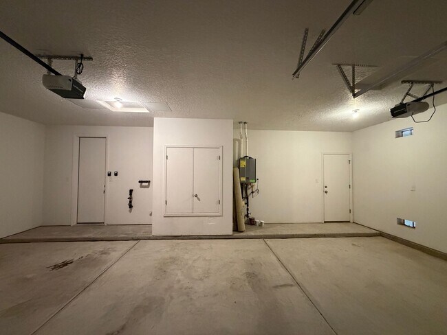 Building Photo - Luxury Multi-Gen (2 living areas) Single Story 3 Car Garage New Construction Available in Prestig...