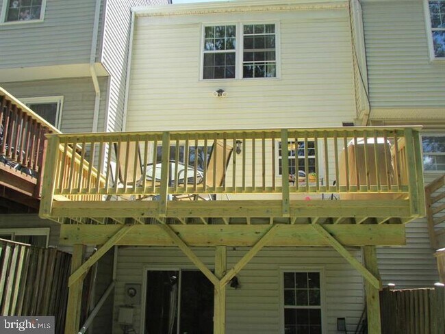 Building Photo - 14840 Lynhodge Ct