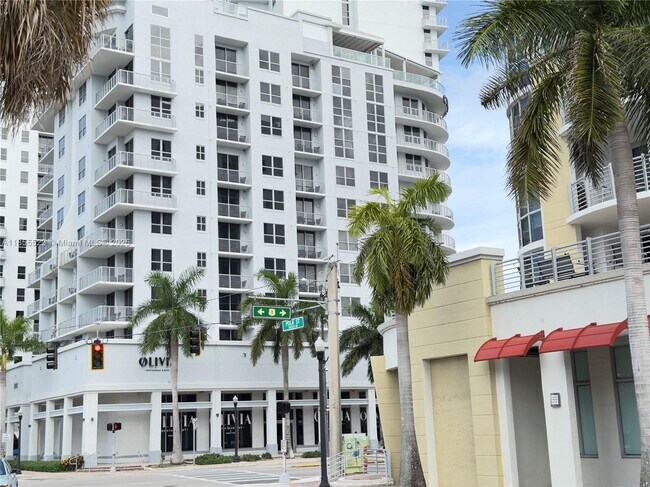 Building Photo - 1830 Radius Dr