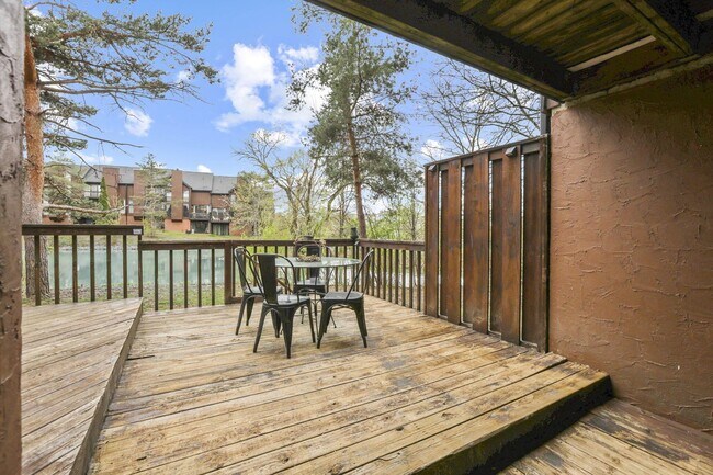 Building Photo - 4765 Smoketalk Ln