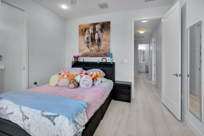 Building Photo - 9712 Celtic Sea Ln