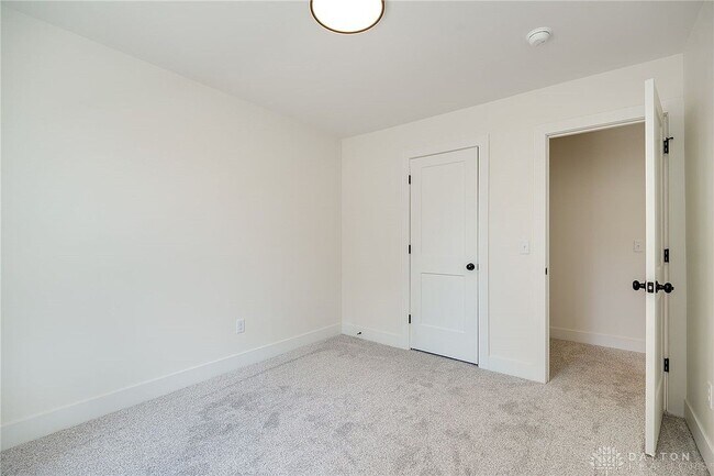 Building Photo - 4249 Pleasant View Ave