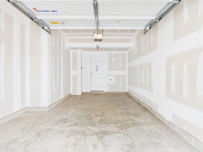 Building Photo - 5320 Wyndham Forest Dr