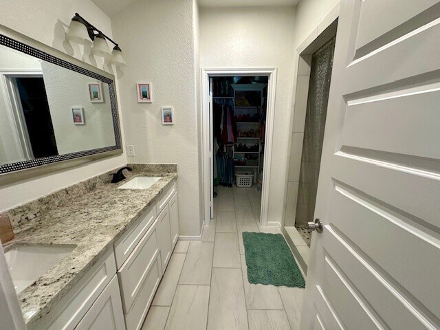 Building Photo - 505 18th Ave N