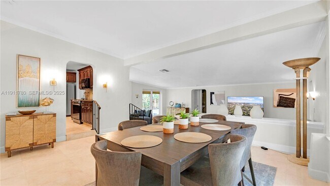 Building Photo - 623 NE 17th Way