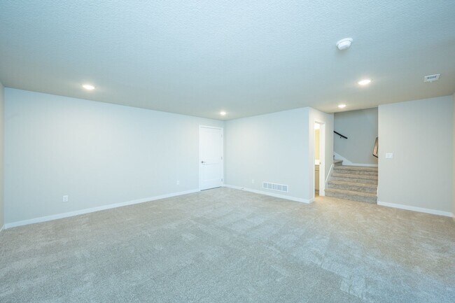 Building Photo - Brand-New 3-Bed Townhome with Attached Garage in Wolf Creek