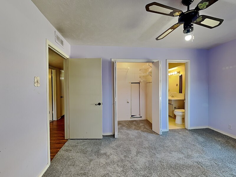 Building Photo - 13630 Willow Bend Rd