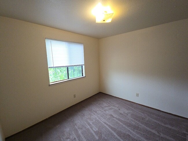 Building Photo - 3-Bedroom Arcata home located close to Cal...