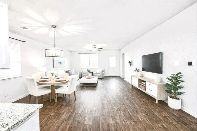 Building Photo - 251 Cherry Laurel Ln