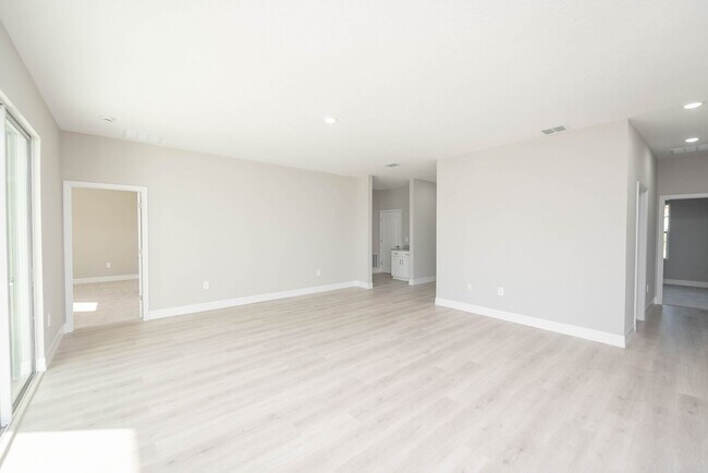 Building Photo - Peaceful and Private setting new construct...