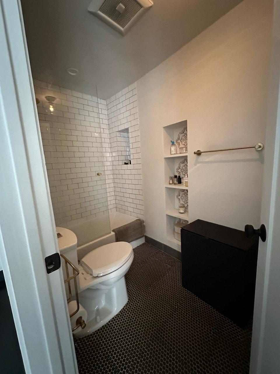 Building Photo - 4305 Chase Ave