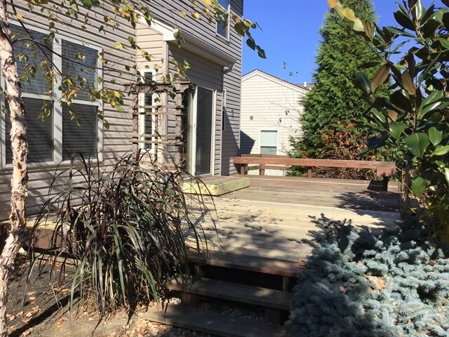 Building Photo - 270 Huntington Dr