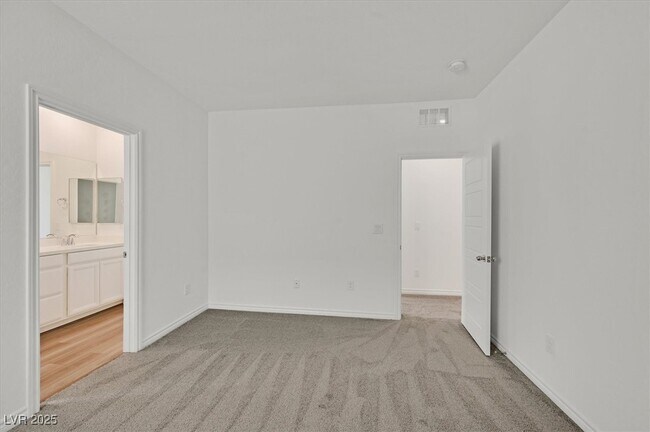 Building Photo - 8852 Flora Run Ave