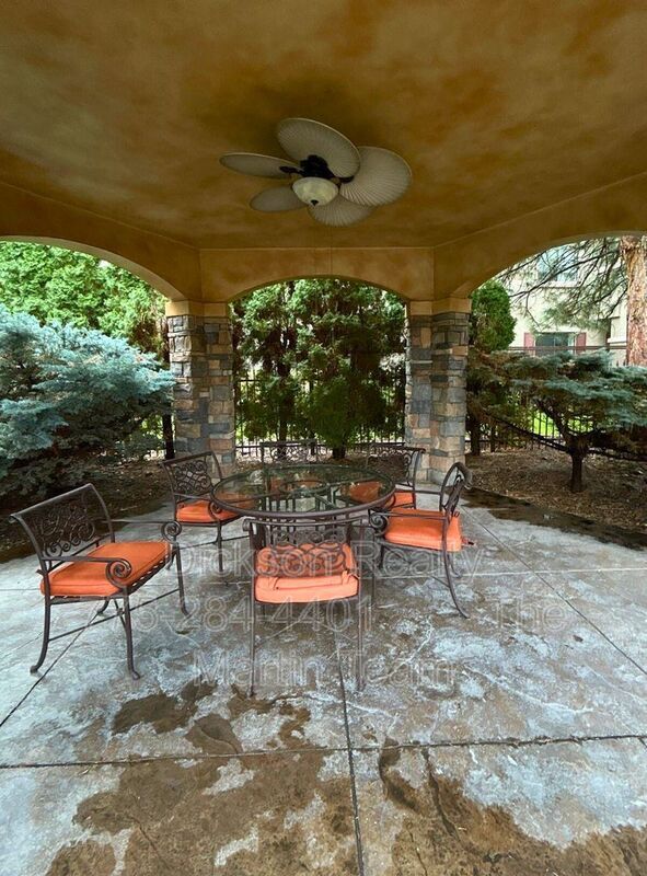 Building Photo - 900 S Meadows Pkwy