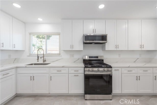 Building Photo - 8002 San Luis Cir