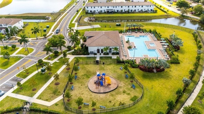 Building Photo - 2281 NW 131st Cir