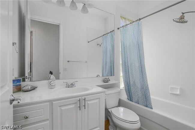 Building Photo - 28308 Moray Dr