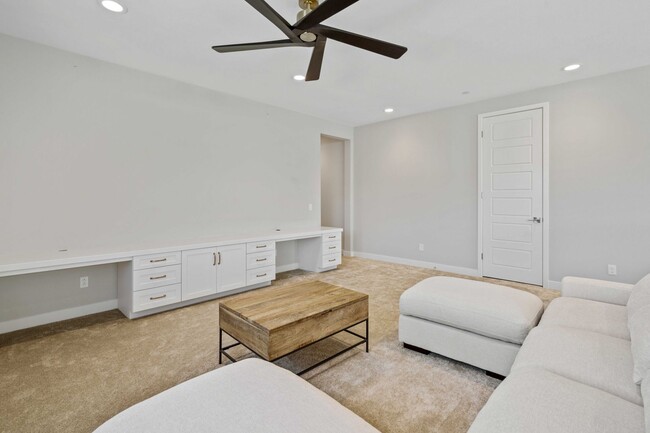 Building Photo - COMING SOON! Skyline Community 4 Bedroom H...