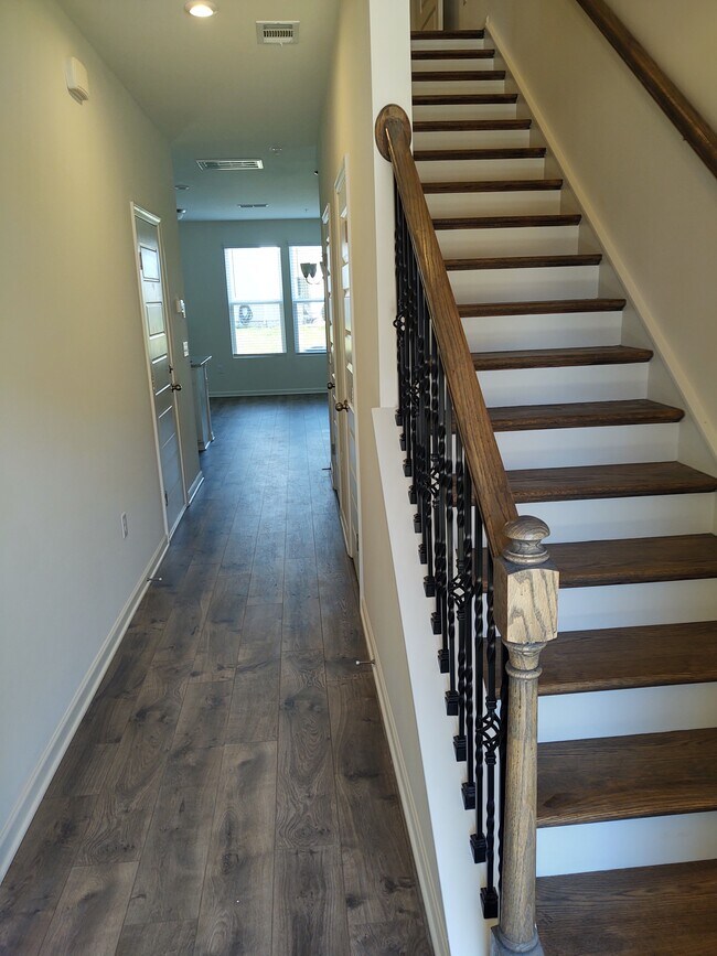 Building Photo - 3316 Deerchase Cir