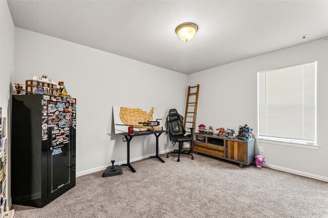 Building Photo - 32239 Cedar Crst Dr