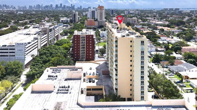 Building Photo - 3500 Coral Wy