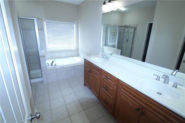 Building Photo - 3880 Baxley Ridge Dr