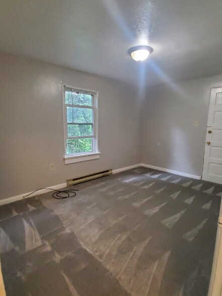 Building Photo - 2767 Churchview Ave