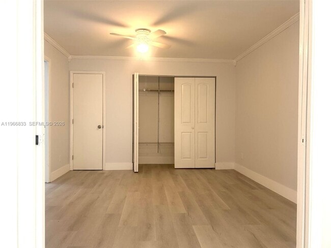 Building Photo - 645 Executive Center Dr