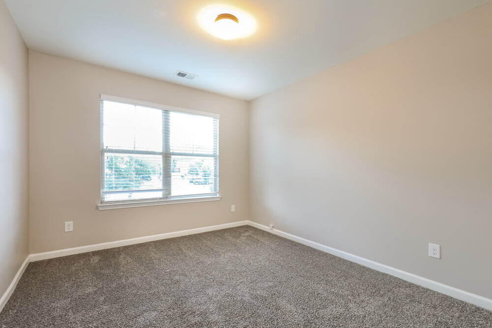 Building Photo - 619 Beaujolais Ct