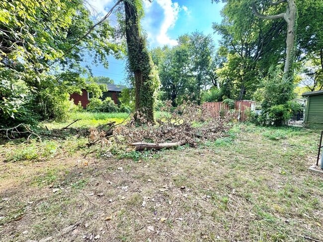 Building Photo - 1275 Tutwiler Ave