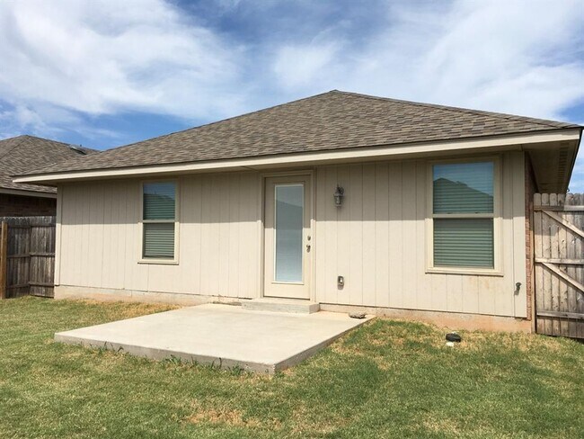 Building Photo - 19905 Rondo Dr