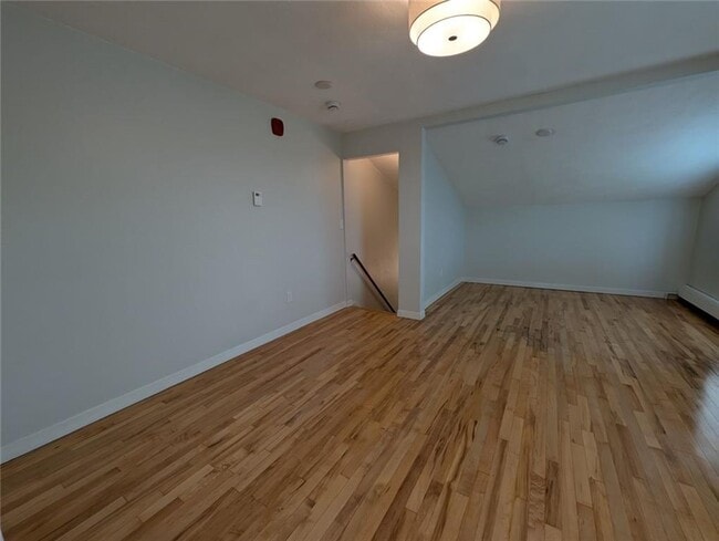 Building Photo - 444 Woodward Rd